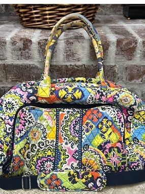 Quilted Floral Weekender Bag - Navy Multicolor Vera Bradley